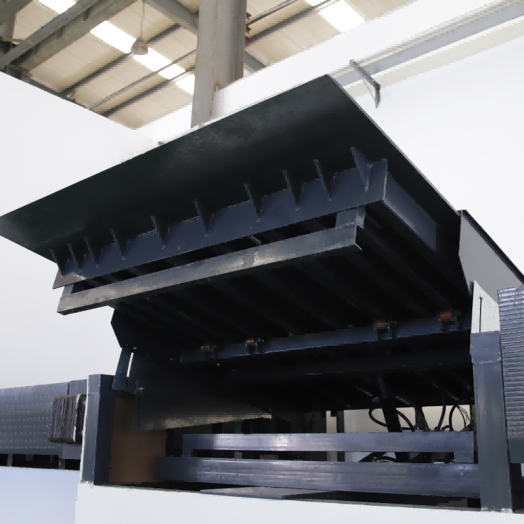 คำอธิบายสั้น ๆ ของ DEALER DOCK HYDRAULIC DECK
